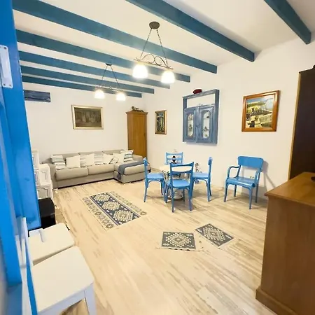 Rainwood Santorini * 康斯坦察