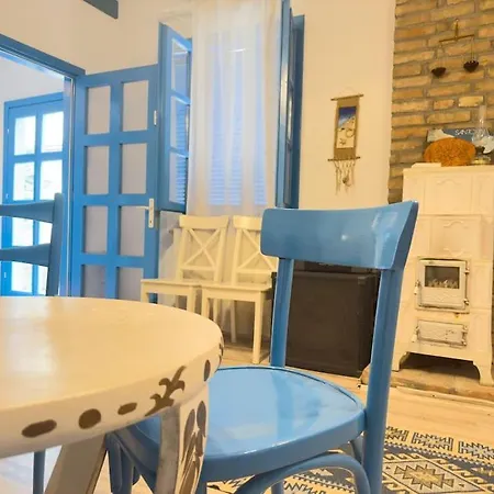 Rainwood Santorini 公寓 康斯坦察